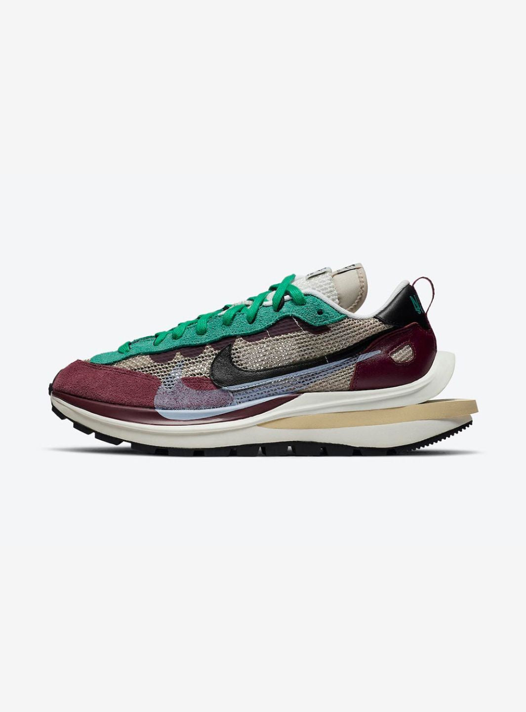 Nike Vaporwaffle Sacai Villain Red Neptune Green