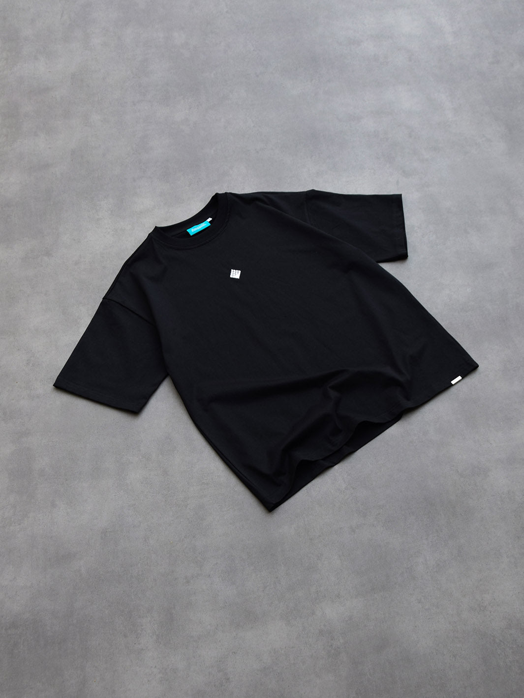 Pantalón Less Perfection More Authencity T-Shirt Black