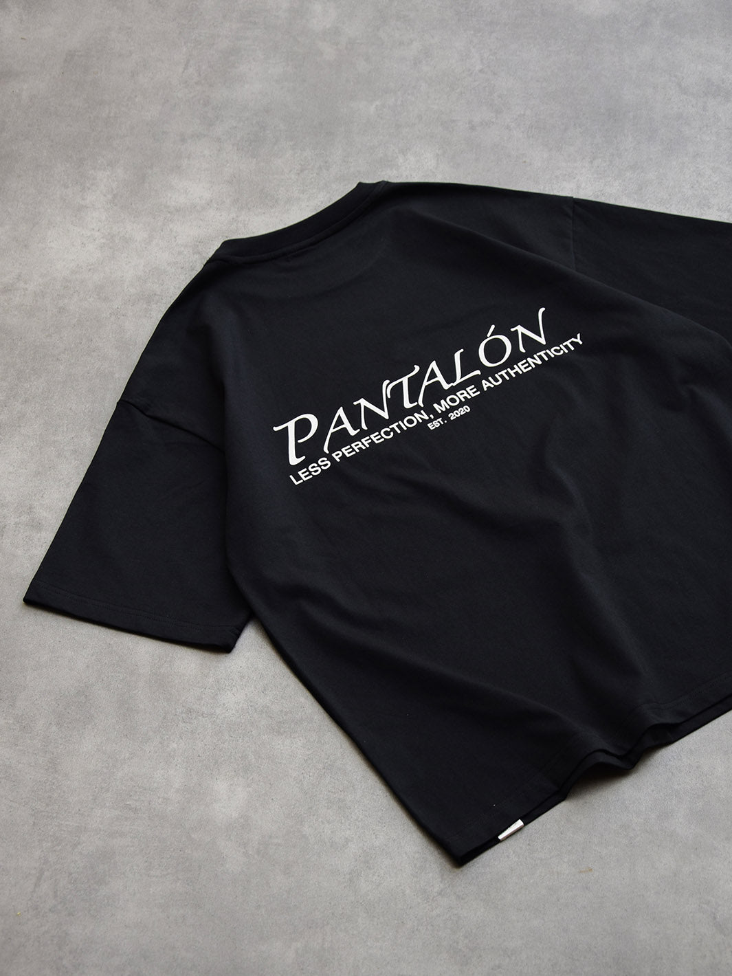 Pantalón Less Perfection More Authencity T-Shirt Black