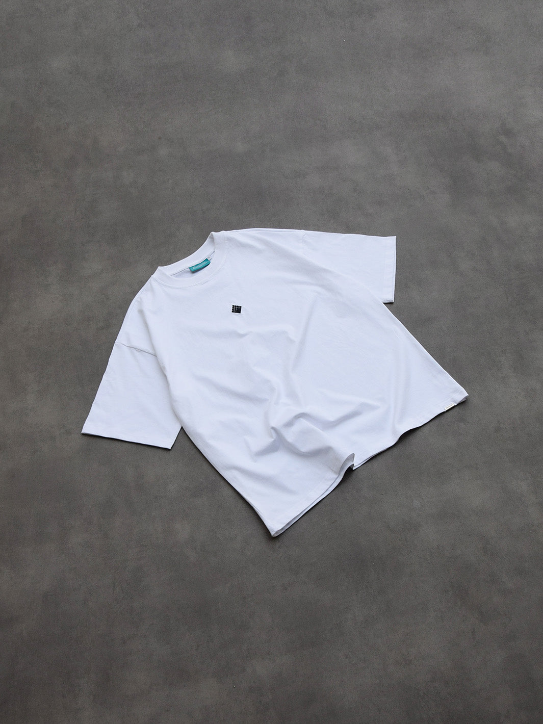 Pantalón Less Perfection More Authencity T-Shirt White