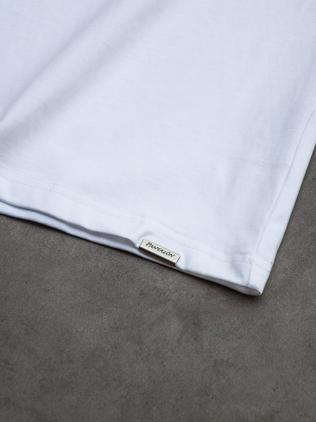 Pantalón Less Perfection More Authencity T-Shirt White