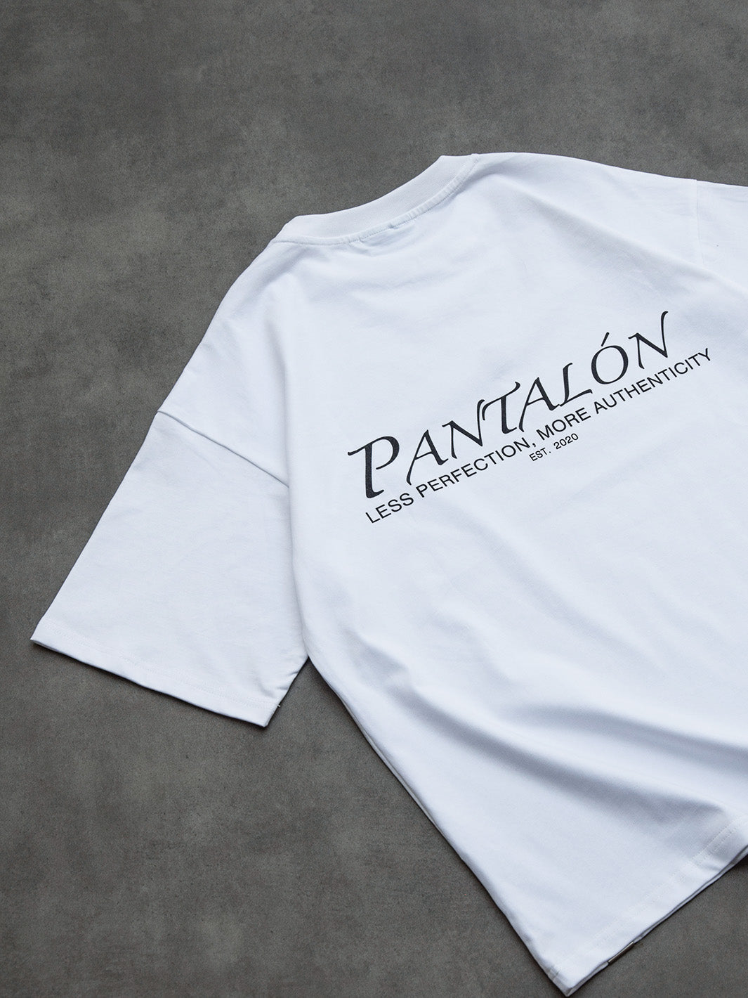 Pantalón Less Perfection More Authencity T-Shirt White